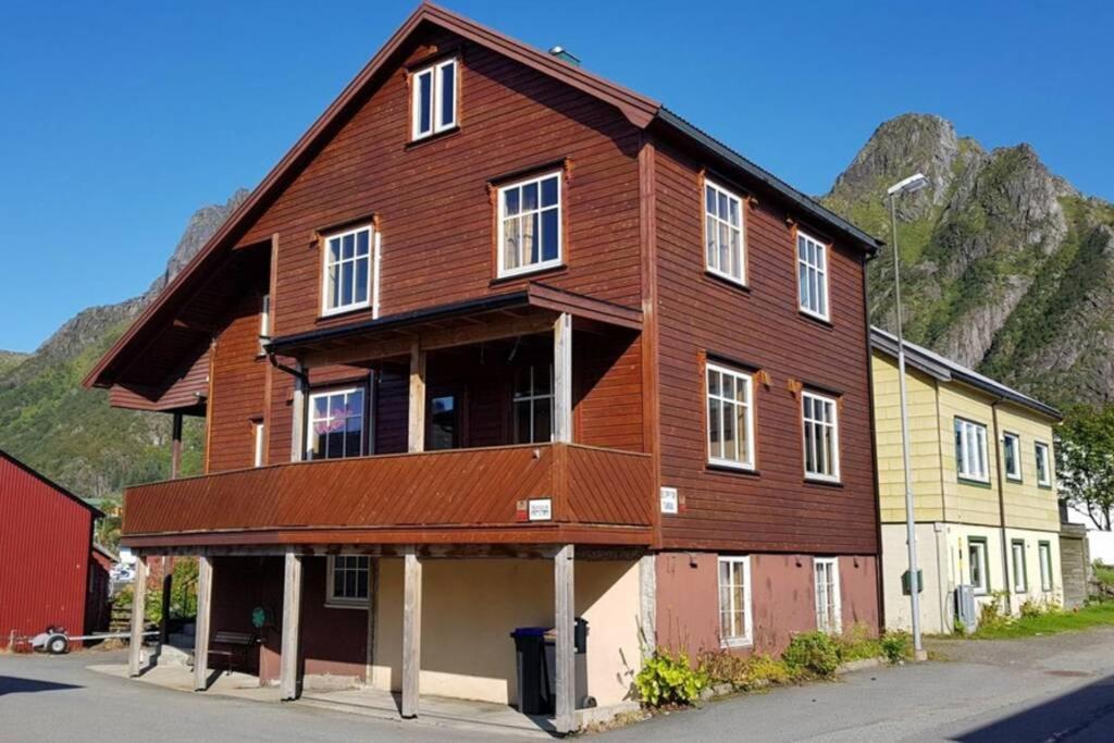 Koselig Hus I Havna Apartment Svolvaer Luaran gambar